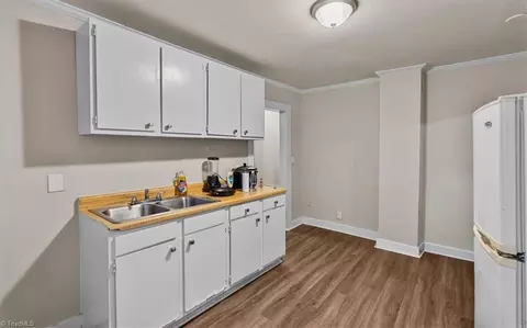 Entry Way - 210 Morgan Pl, High Point, NC 27260 photo 5 of 10
