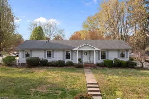 2501 Laramie Dr, Greensboro, NC 27406