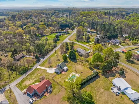 View/Area - 3954 Evergreen Dr, Trinity, NC 27370 photo 5 of 6