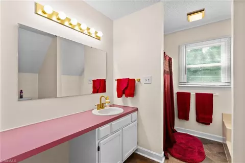 Bath - 3954 Evergreen Dr, Trinity, NC 27370 photo 1 of 4