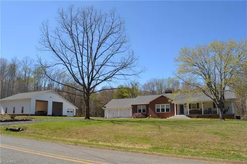 208 Twin Springs Rd, Stoneville, NC 27048
