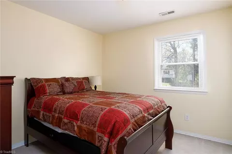 302 Mountainbrook Dr, King, NC 27021 photo 17