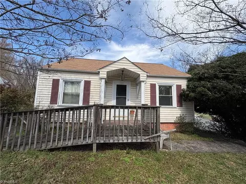 2619 Phillips Ave, Greensboro, NC 27405