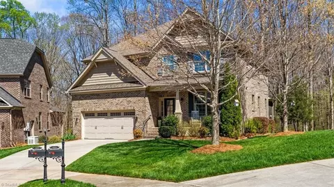 1802 Griffins Knoll Ct, Greensboro, NC 27455