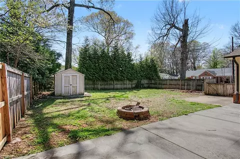 Exterior - 219 Rockspring Rd, High Point, NC 27262 photo 7 of 9
