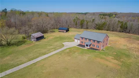 2536 Tyro Rd, Lexington, NC 27295