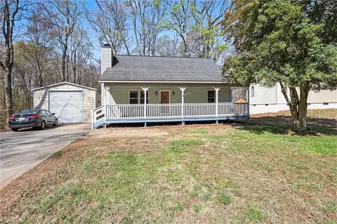 3100 Buchanan St, Winston Salem, NC 27127