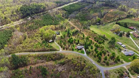 9029 Stack Rd, Colfax, NC 27235 photo 2