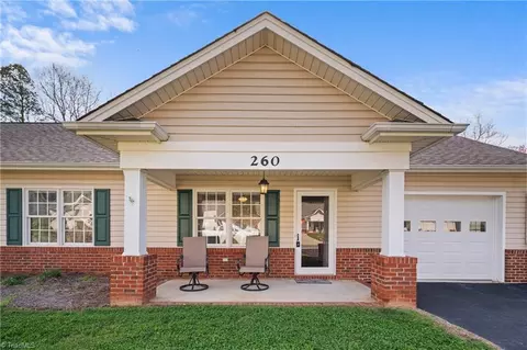 260 Boyles St S, Pilot Mountain, NC 27041