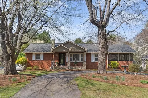410 Lynhaven Dr, Winston Salem, NC 27104