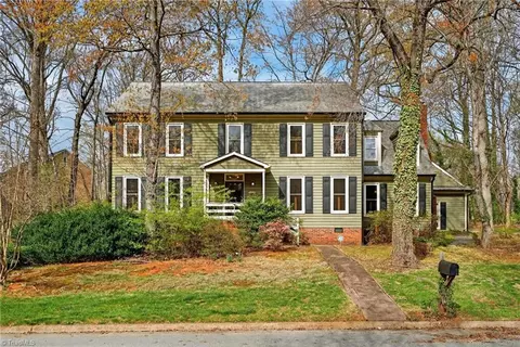 6400 Muirfield Dr, Greensboro, NC 27410