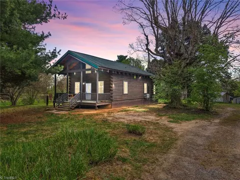 256 Bear Rd, Madison, NC 27025