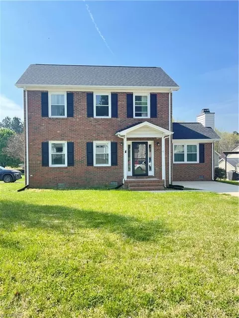 1 Palm Tree Ct, Greensboro, NC 27406