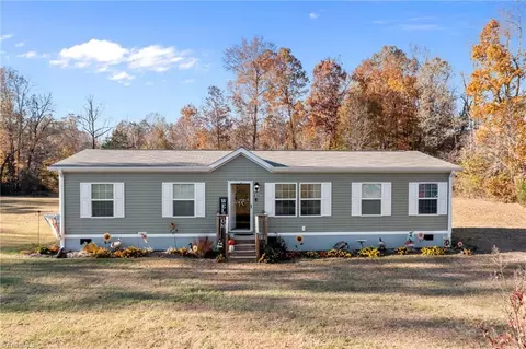 4147 Swannie Coble Rd, Snow Camp, NC 27349