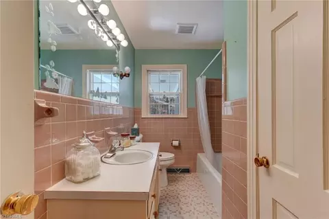 Bath - 480 Blanch Rd, Blanch, NC 27212 photo 2 of 2