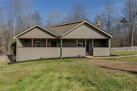 9409 Wheelers Church Rd, Hurdle Mills, NC 27541