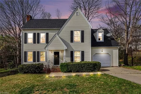 5518 Cobble Glen Ct, Greensboro, NC 27407