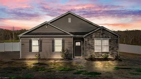1332 Hill Everhart Rd, Lexington, NC 27295