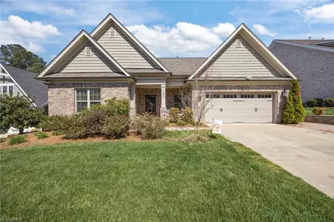 188 Quail Run Dr, Clemmons, NC 27012