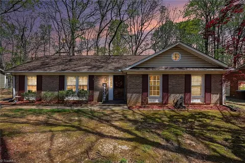 1121 Eagle Rd, Greensboro, NC 27407