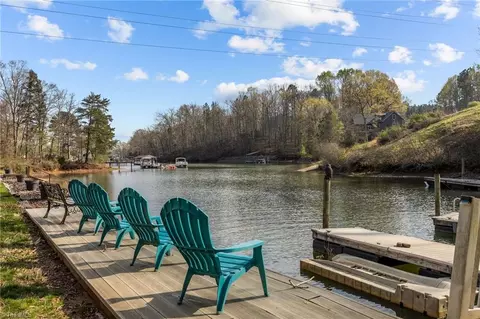 307 Stillwater Rd, Troutman, NC 28166