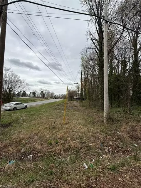 212 Westview Pl, High Point, NC 27260