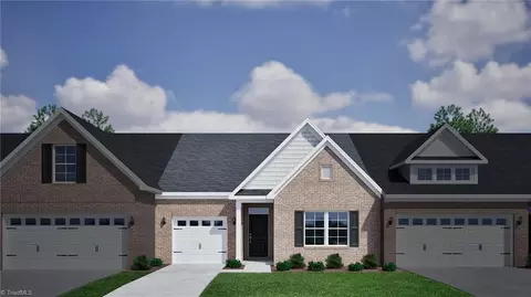 246 Yarrow Dr, Lexington, NC 27295