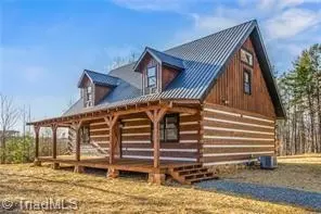 4245 Hillbilly Hollar Dr, East Bend, NC 27018