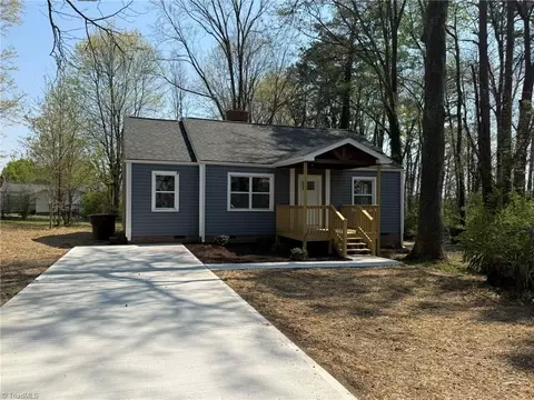 2219 Obrien St, Greensboro, NC 27404