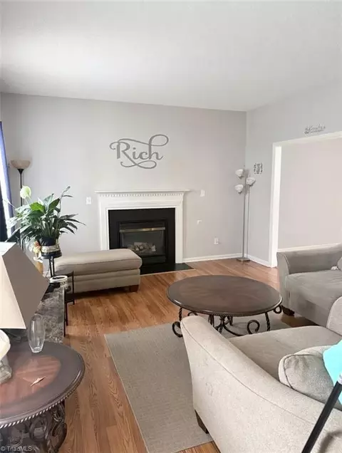 Living - 108 Willow Bend Dr, King, NC 27021 photo 1 of 2