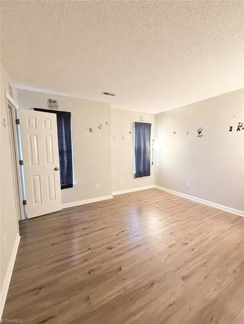 Bedroom - 108 Willow Bend Dr, King, NC 27021 photo 3 of 5