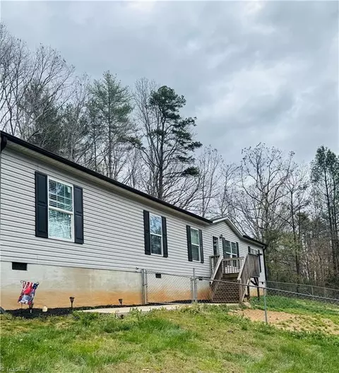 4106 Congo Rd, Wilkesboro, NC 28697