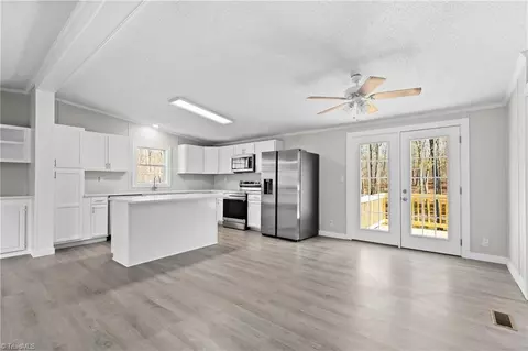 9274 W Us Highway 64, Trinity, NC 27370 photo 9