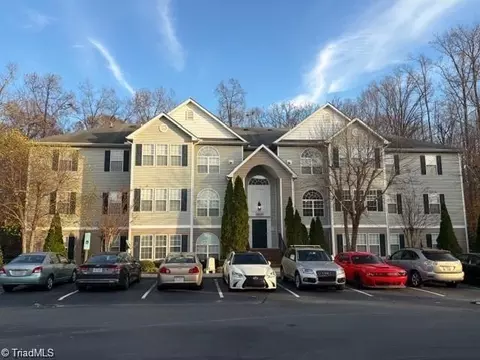 2600 Pennoak Way #H, Greensboro, NC 27407
