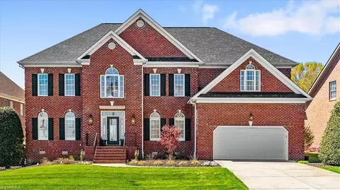1010 Keswick Ln, Clemmons, NC 27012
