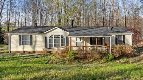 128 Cannan Way, Pinnacle, NC 27043
