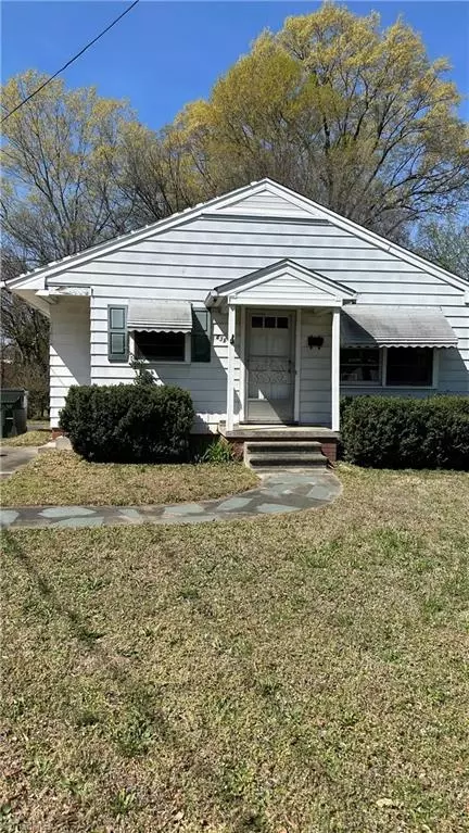 438 Fulton St, Burlington, NC 27217