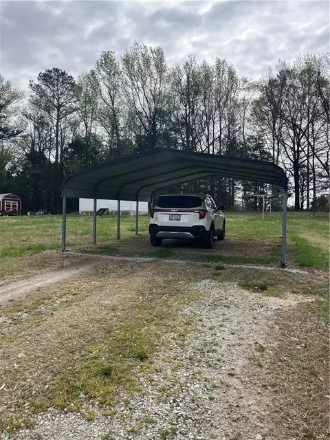 Exterior - 5244 Ridge Dr, Trinity, NC 27370 photo 6 of 7