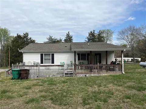 Exterior - 5244 Ridge Dr, Trinity, NC 27370 photo 5 of 7