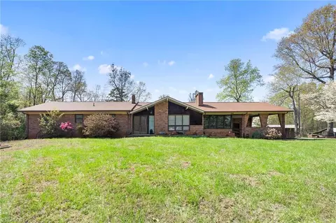 9188 Nc Highway 8, Lexington, NC 27292