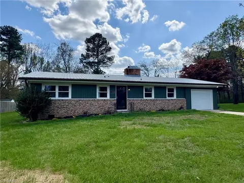 118 Lakeview Cir, Thomasville, NC 27360