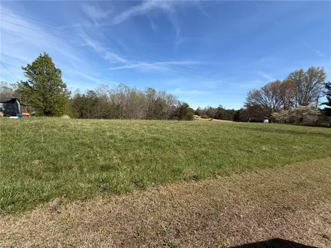 3 04 Ayers Rd, Pinnacle, NC 27043 photo 13