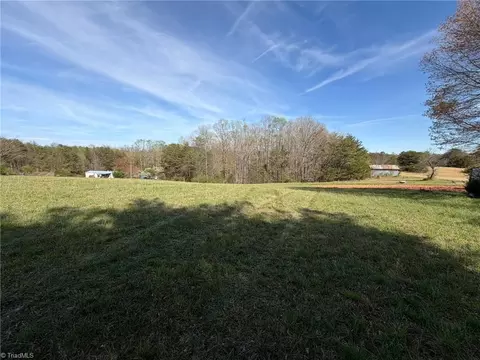 3 04 Ayers Rd, Pinnacle, NC 27043 photo 19