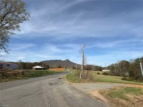 3 04 Ayers Rd, Pinnacle, NC 27043 photo 4