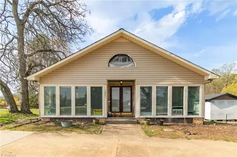 3801 Oak Ridge Rd, Summerfield, NC 27358