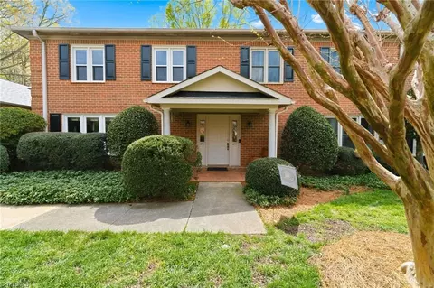 879 Brookleigh Ct, Winston Salem, NC 27104