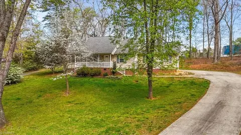 5150 Dogwood Trl, Asheboro, NC 27205