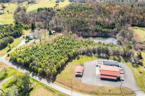 00 Holly Springs Rd, Mount Airy, NC 27030