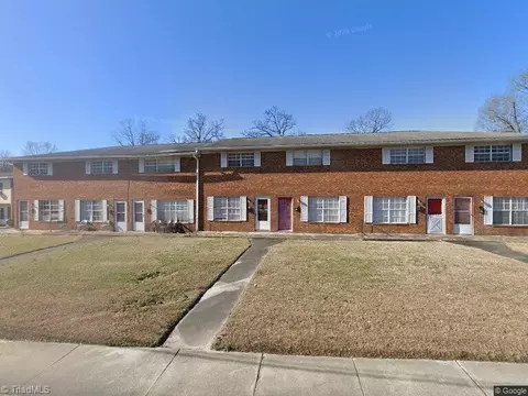 10 Liberty Dr #A/G, Thomasville, NC 27360