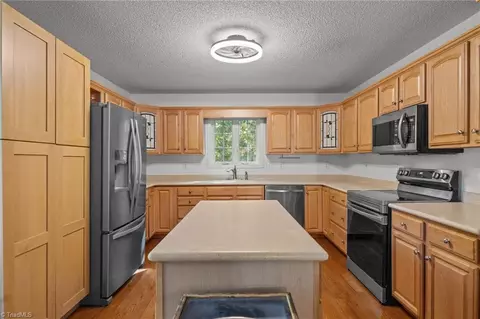 Kitchen - 5172 Jordan Valley Rd, Trinity, NC 27370 photo 1 of 5